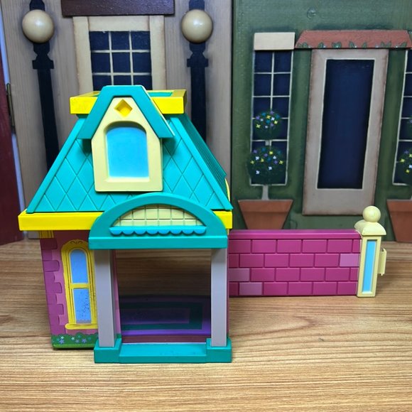 Lot of 2 Disney Furrytale Friends Starter Home Playsets W 5.5" x H 4" - Picture 9 of 11